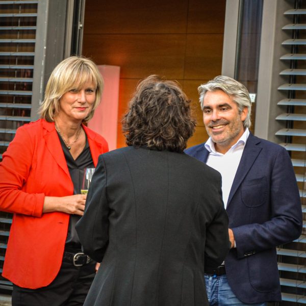 15A44D79-1834-4944-BF4F-960047D92F1A