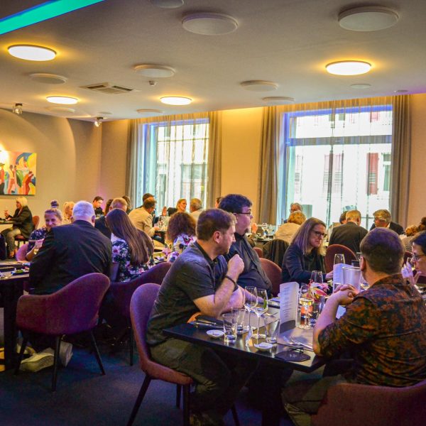 4F310D4D-C086-4021-AEA4-96A20D130CC5