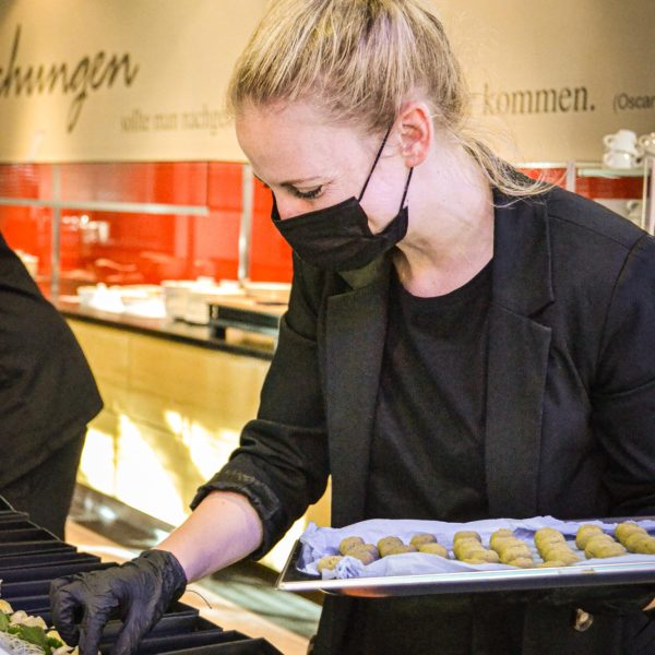 9B029EDE-4178-4BC2-9ADF-4D1DDE17853D