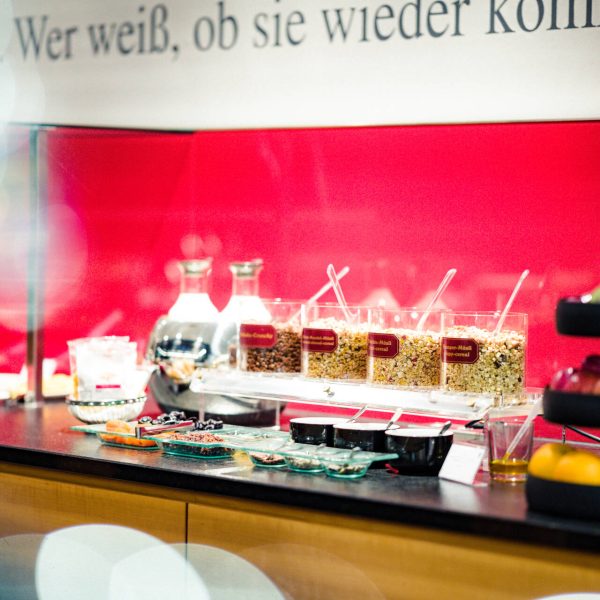 Hotel Der Blaue Reiter_Karlsruhe_76227_Frühstücksbuffet_Detail (7)