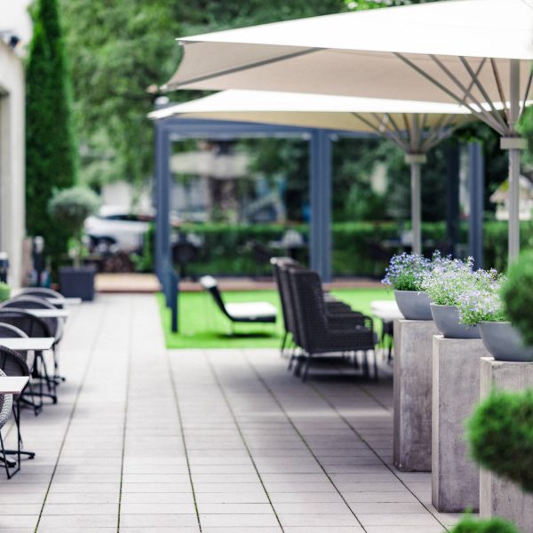 Hotel Der Blaue Reiter_Karlsruhe_76227_Sommerlounge