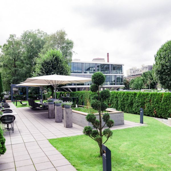 Hotel Der Blaue Reiter_Karlsruhe_76227_Sommerlounge (4)