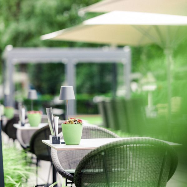 Hotel Der Blaue Reiter_Karlsruhe_76227_Sommerlounge_Detail (7)