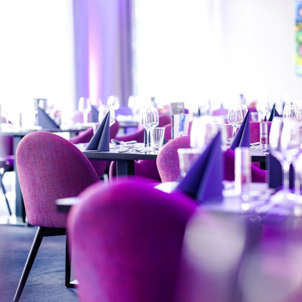 Hotel Der Blaue Reiter_Karlsruhe_76227_Speiseraum für Abendessen_Detail (7)